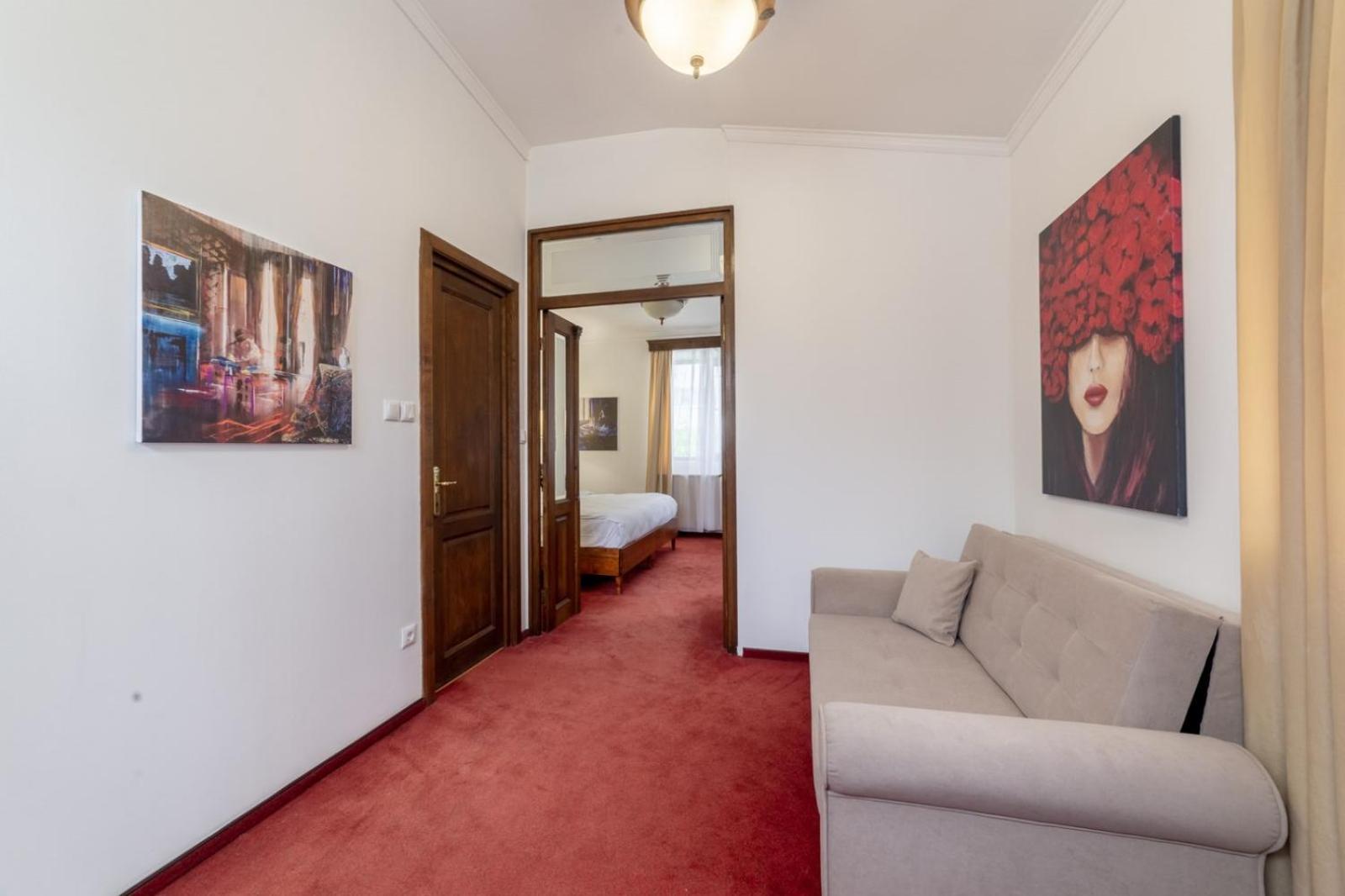 בוקרשט Arc De Triomphe By Citybookings מראה חיצוני תמונה
