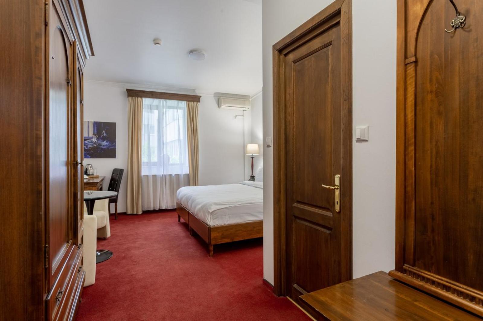 בוקרשט Arc De Triomphe By Citybookings מראה חיצוני תמונה